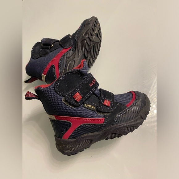Toddler Superfit winter shoes size 5 (12-18 months) - Picture 1 of 6